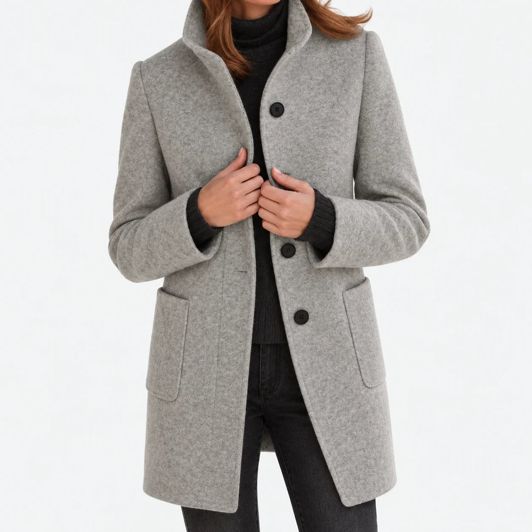 Amalie | Chaqueta de Lana con Cuello Alto