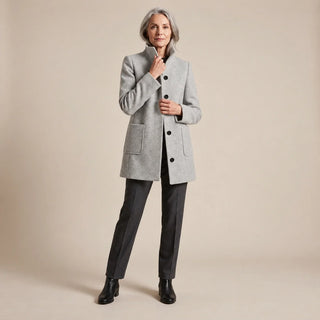 Amalie | Chaqueta de Lana con Cuello Alto